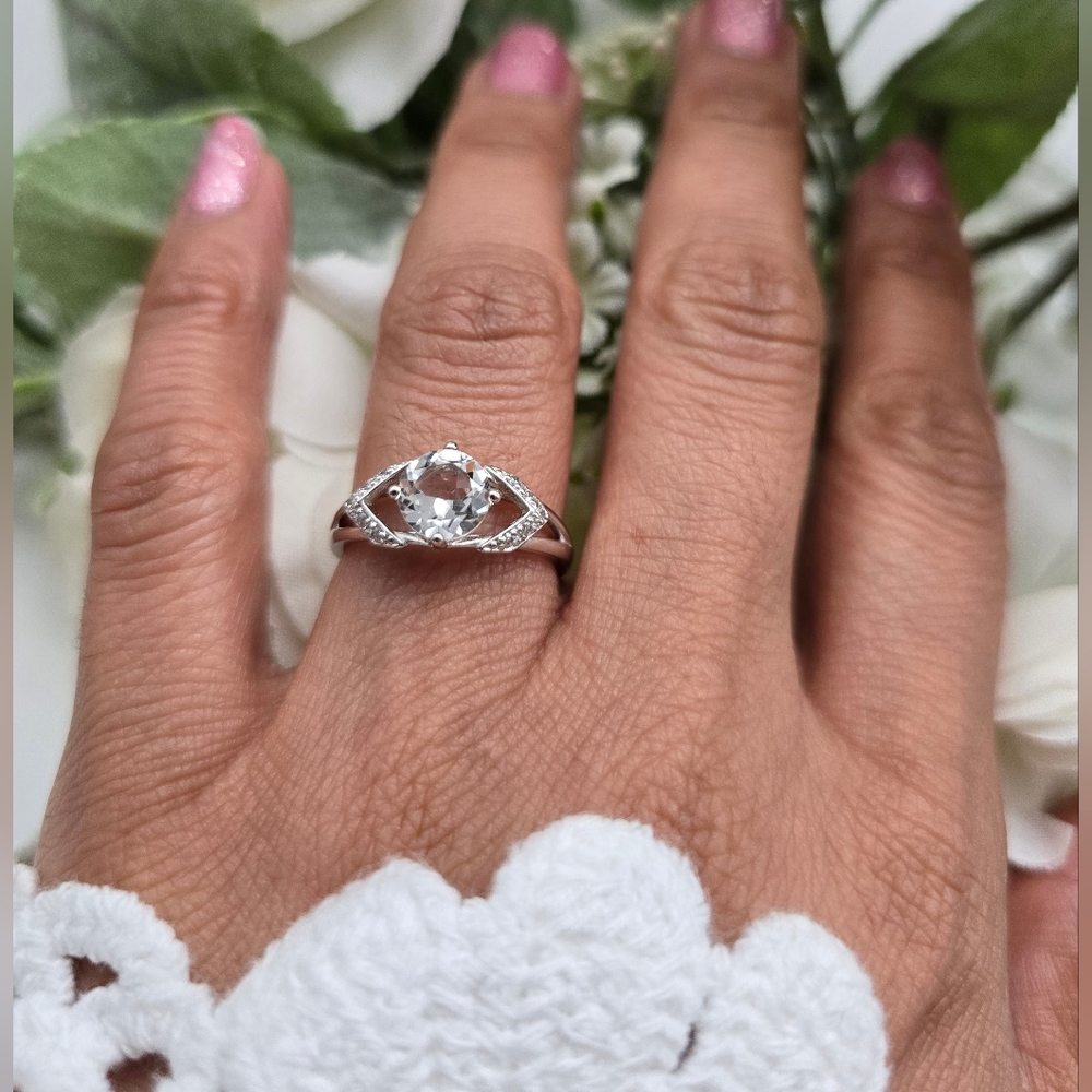 🥰 APRIL LOVE RING - Picture 3 of 6